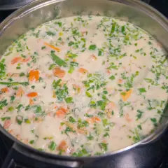 Jak uratować zupę z zważoną śmietaną i przywrócić jej smak