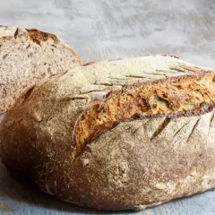 Ile chleba z 1 kg mąki? Odkryj tajemnice pieczenia i przepisy