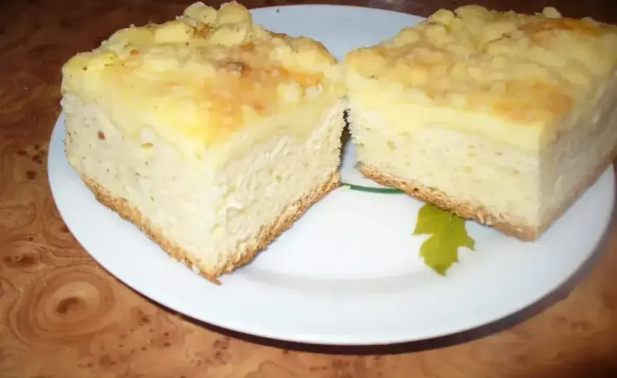 Ciasto drożdżowe z serem bez zakalca - sprawdzone triki