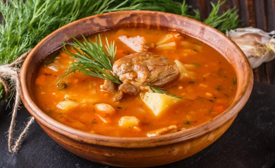 Zupa ogonowa - przepis na idealny, głęboki smak