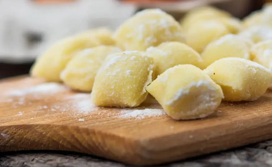 10 dag mąki ziemniaczanej ile to szklanek? Prosty przelicznik i porady kulinarne