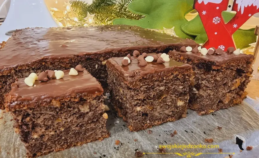 Makowiec z jabłkami z gotowej masy - wilgotny i prosty!